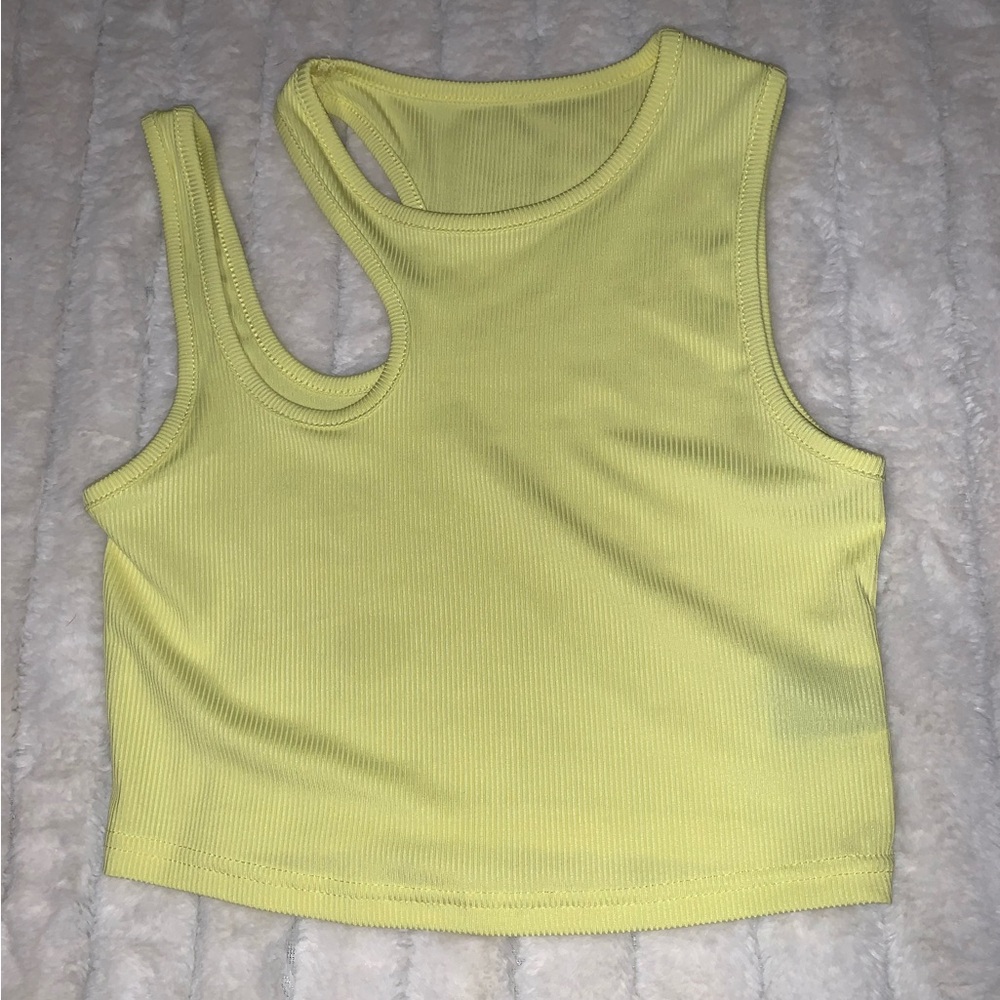 SHEIN Crop Top